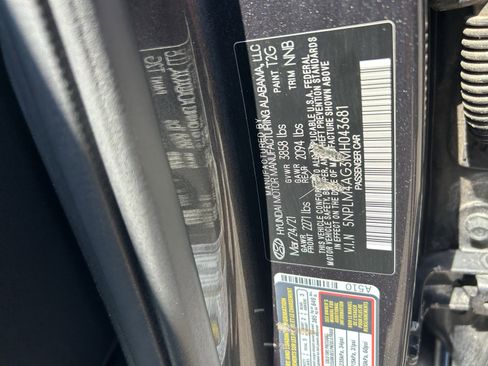 Used 2021 Hyundai Elantra SEL FWD image 16