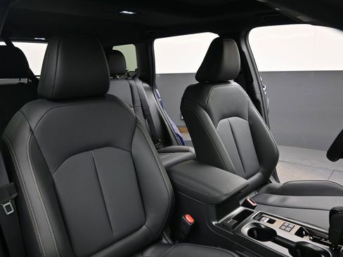 New 2026 Subaru Outback Limited image 13