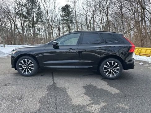 Certified 2023 Volvo XC60 B5 Plus w/ Climate Package image 5