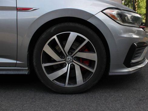 Used 2019 Volkswagen Jetta GLI Autobahn FWD image 4
