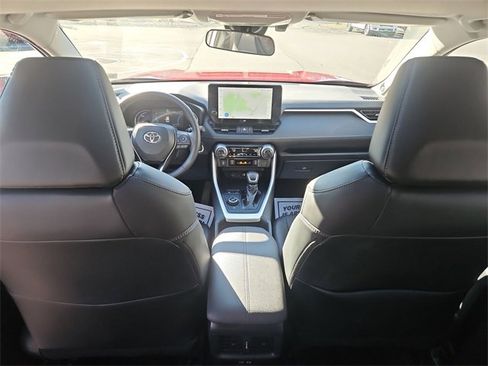 Used 2025 Toyota RAV4 XLE Premium image 21