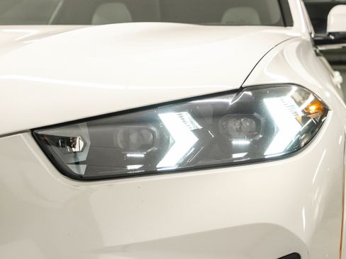 Used 2026 BMW X5 sDrive40i w/ M Sport Package RWD image 9