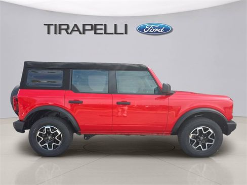 Used 2023 Ford Bronco 4-Door image 8