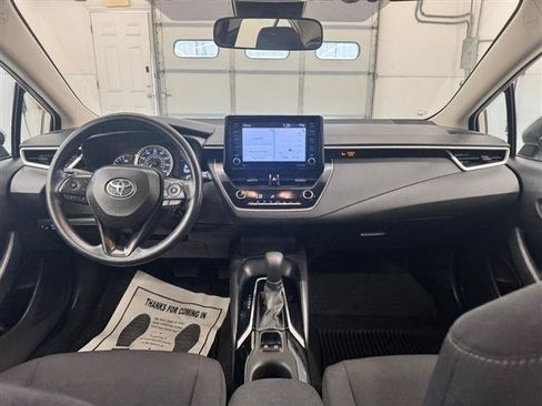 Used 2022 Toyota Corolla LE FWD image 17
