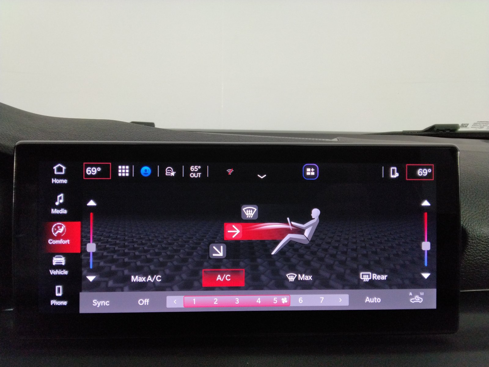 Used 2025 Dodge Hornet GT AWD/4WD image 18