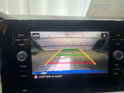 New 2025 Volkswagen Taos SEL image 18