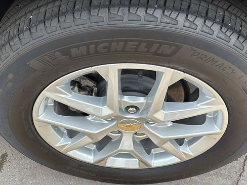 Certified 2023 Chevrolet Equinox LT FWD image 11