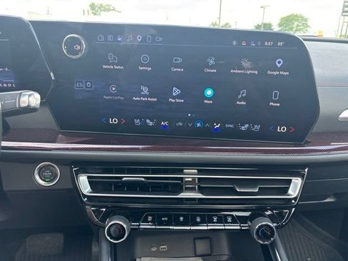Used 2024 Chevrolet Traverse RS w/ LPO, Floor Liner Package FWD image 24