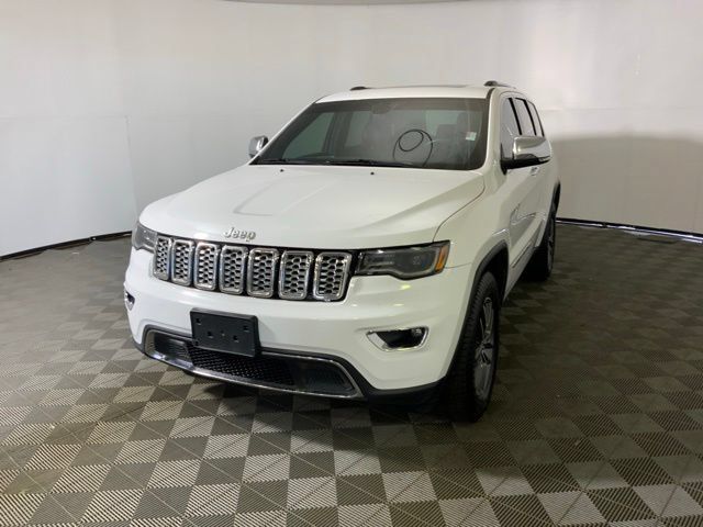 Used 2018 Jeep Grand Cherokee Limited w/ Luxury Group II AWD/4WD image 3