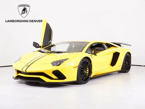 Used 2018 Lamborghini Aventador S AWD/4WD image 12