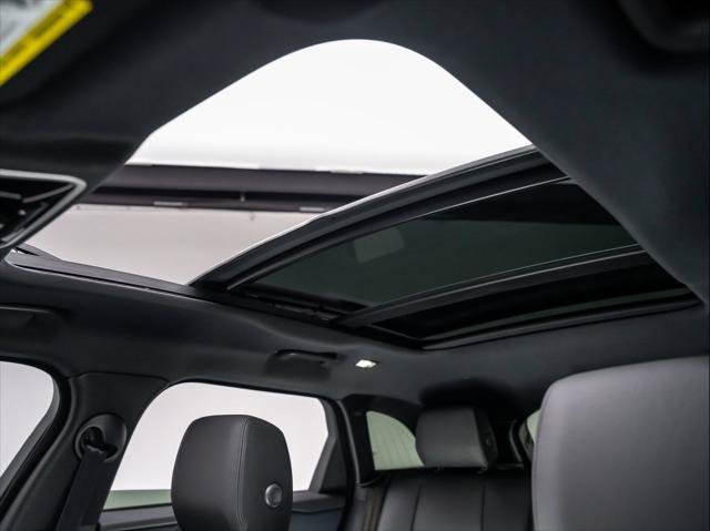 New 2026 Land Rover Range Rover Velar S AWD/4WD image 13