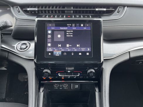 Used 2023 Jeep Grand Cherokee L Laredo image 27