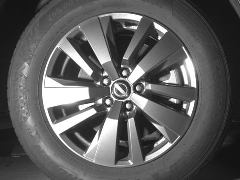 Used 2025 Nissan Pathfinder SV image 13