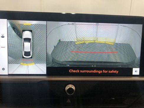 Used 2023 Toyota Crown Platinum image 21