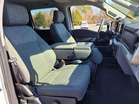 Used 2022 Ford F150 XLT w/ Trailer Tow Package image 18