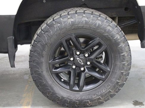 Used 2019 Chevrolet Silverado 1500 LT Trail Boss image 38