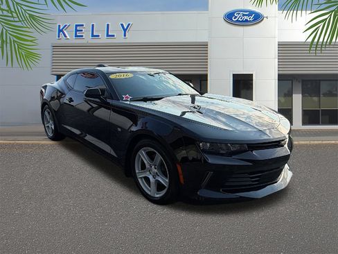 Used 2016 Chevrolet Camaro LT RWD image 7