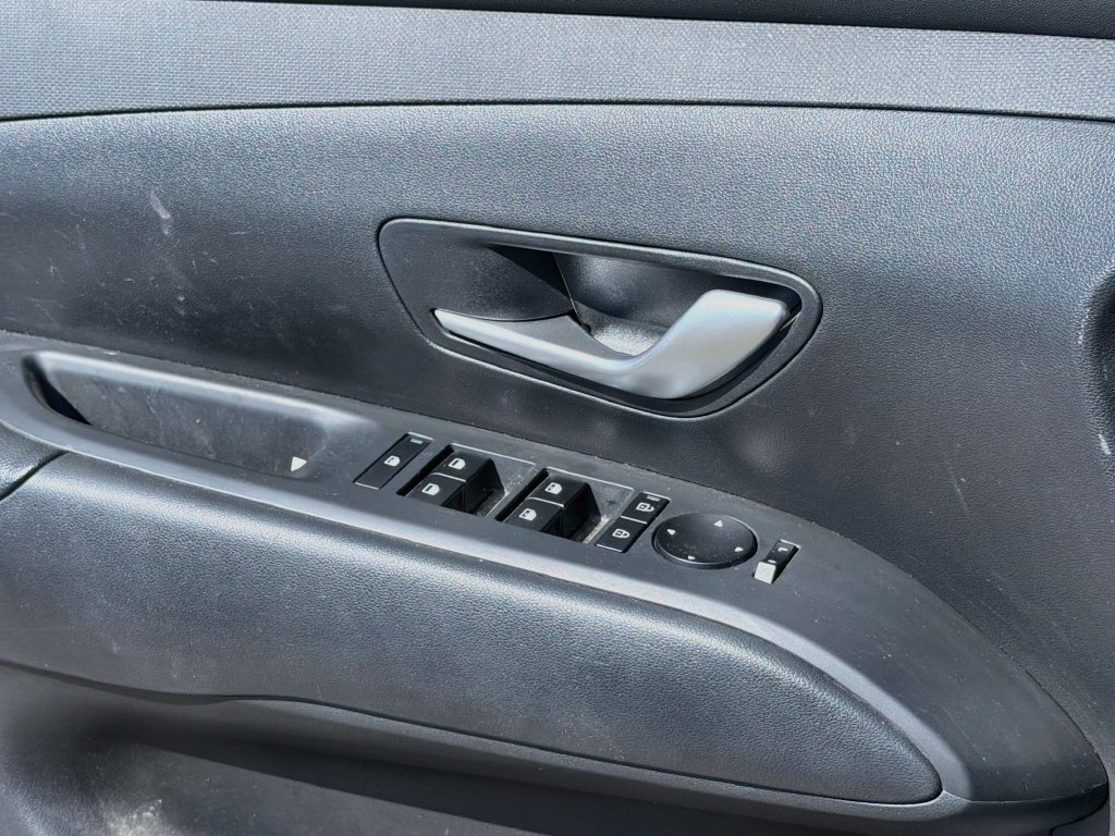 Used 2025 Hyundai Tucson SEL AWD/4WD image 23