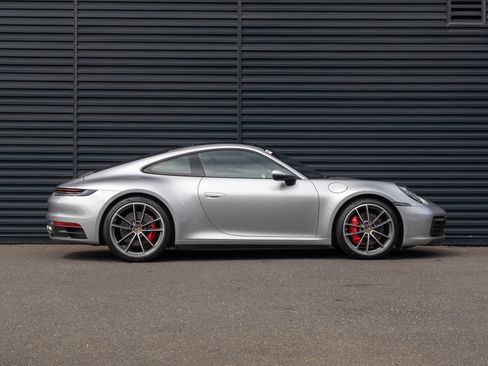 Certified 2021 Porsche 911 Carrera 4S AWD/4WD image 9