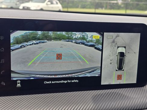 Certified 2025 Nissan Kicks SR FWD image 19