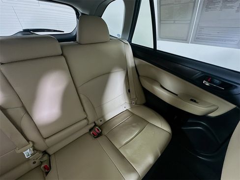 Used 2015 Subaru Outback 2.5i Limited image 14