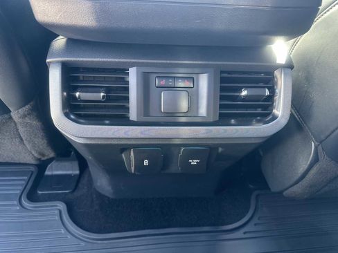 Used 2022 Ford F150 Platinum w/ Equipment Group 701A High image 29