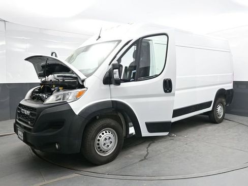Used 2025 RAM ProMaster 2500 w/ Convenience Group FWD image 42