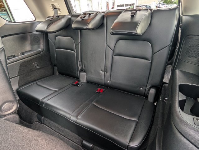 Used 2022 Nissan Pathfinder Platinum w/ Cargo Package AWD/4WD image 16