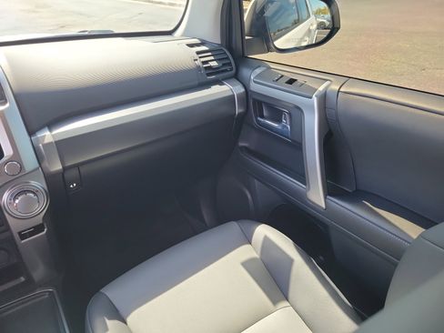 Used 2024 Toyota 4Runner SR5 Premium w/ Moonroof Package RWD image 18