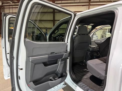 Used 2022 Ford F150 XL w/ STX Appearance Package RWD image 16