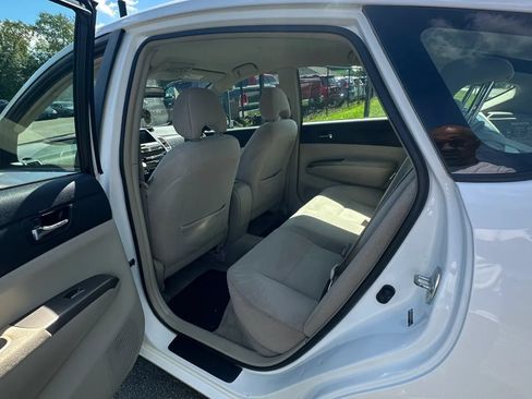 Used 2009 Toyota Prius w/ Pkg 2 FWD image 24