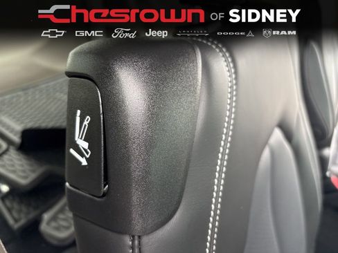 Used 2024 Chrysler Pacifica Touring-L w/ Road Tripper Package image 30