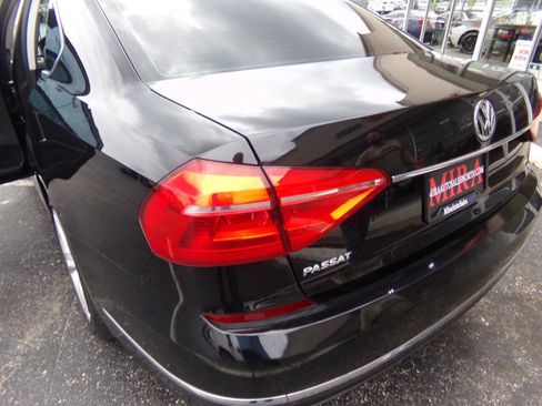 Used 2016 Volkswagen Passat 1.8T S FWD image 19