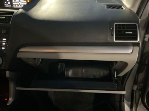 Used 2018 Subaru Forester 2.5i Premium image 26