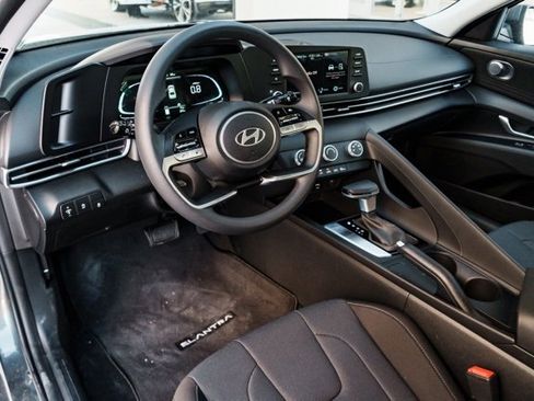 New 2026 Hyundai Elantra SE image 8