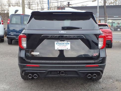 Used 2022 Ford Explorer ST w/ ST Street Pack image 6