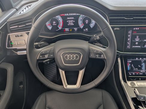 Used 2025 Audi Q7 3.0T Premium Plus w/ Premium Plus Package AWD/4WD image 25
