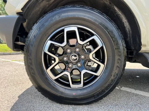 Used 2025 Ford Bronco Outer Banks AWD/4WD image 17