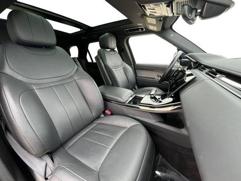 Used 2025 Land Rover Range Rover Sport SE AWD/4WD image 19