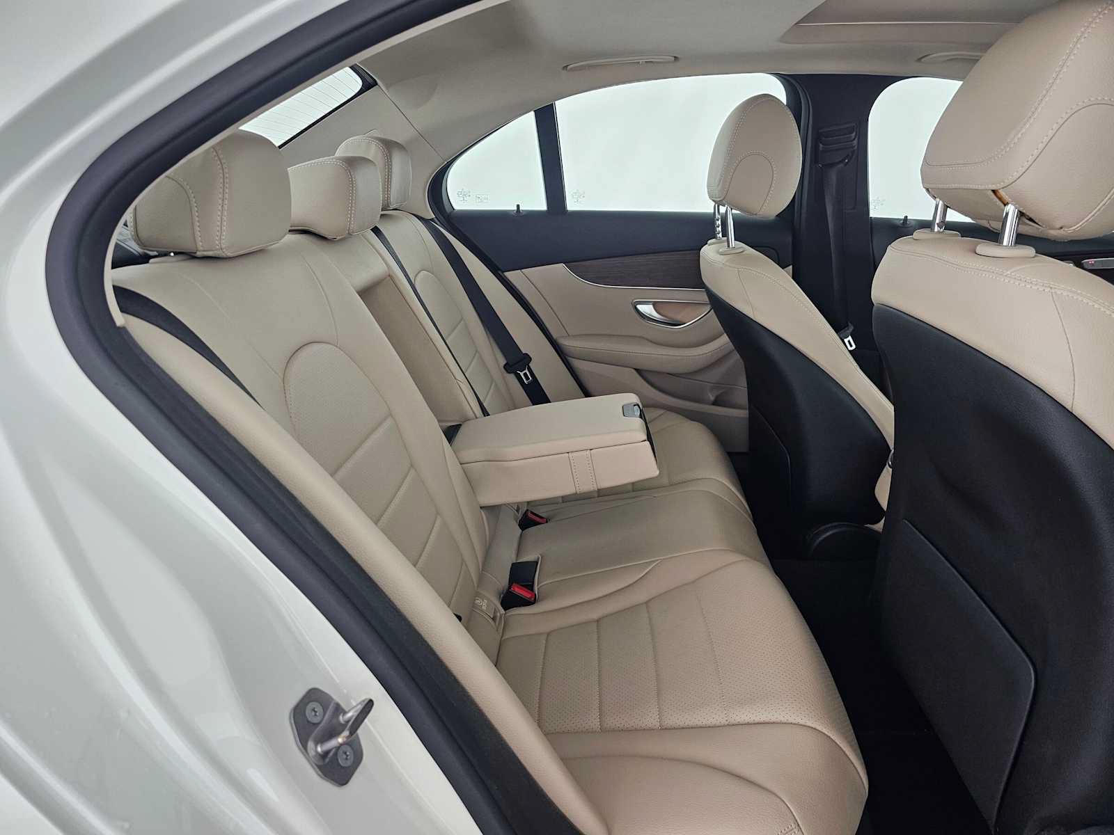 Used 2019 Mercedes-Benz C 300 Sedan image 12