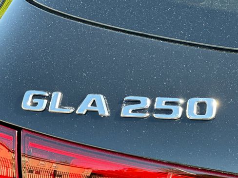 Certified 2022 Mercedes-Benz GLA 250 4MATIC w/ Premium Package Lite image 26