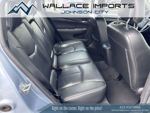 Used 2014 Chrysler 200 Limited FWD image 38
