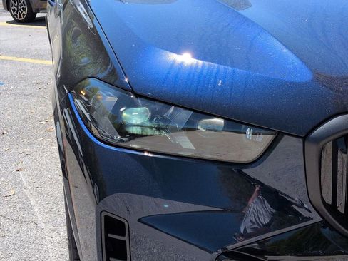 New 2026 BMW X5 xDrive50e w/ Executive Package image 10