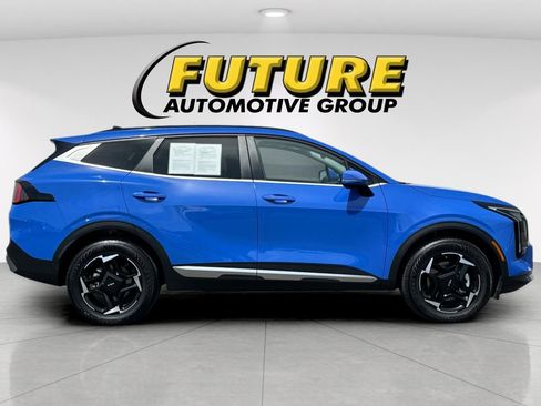 Used 2026 Kia Sportage EX w/ EX Panorama Roof Package image 3