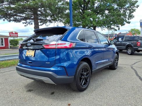 Certified 2023 Ford Edge SEL w/ Convenience Package AWD/4WD image 6