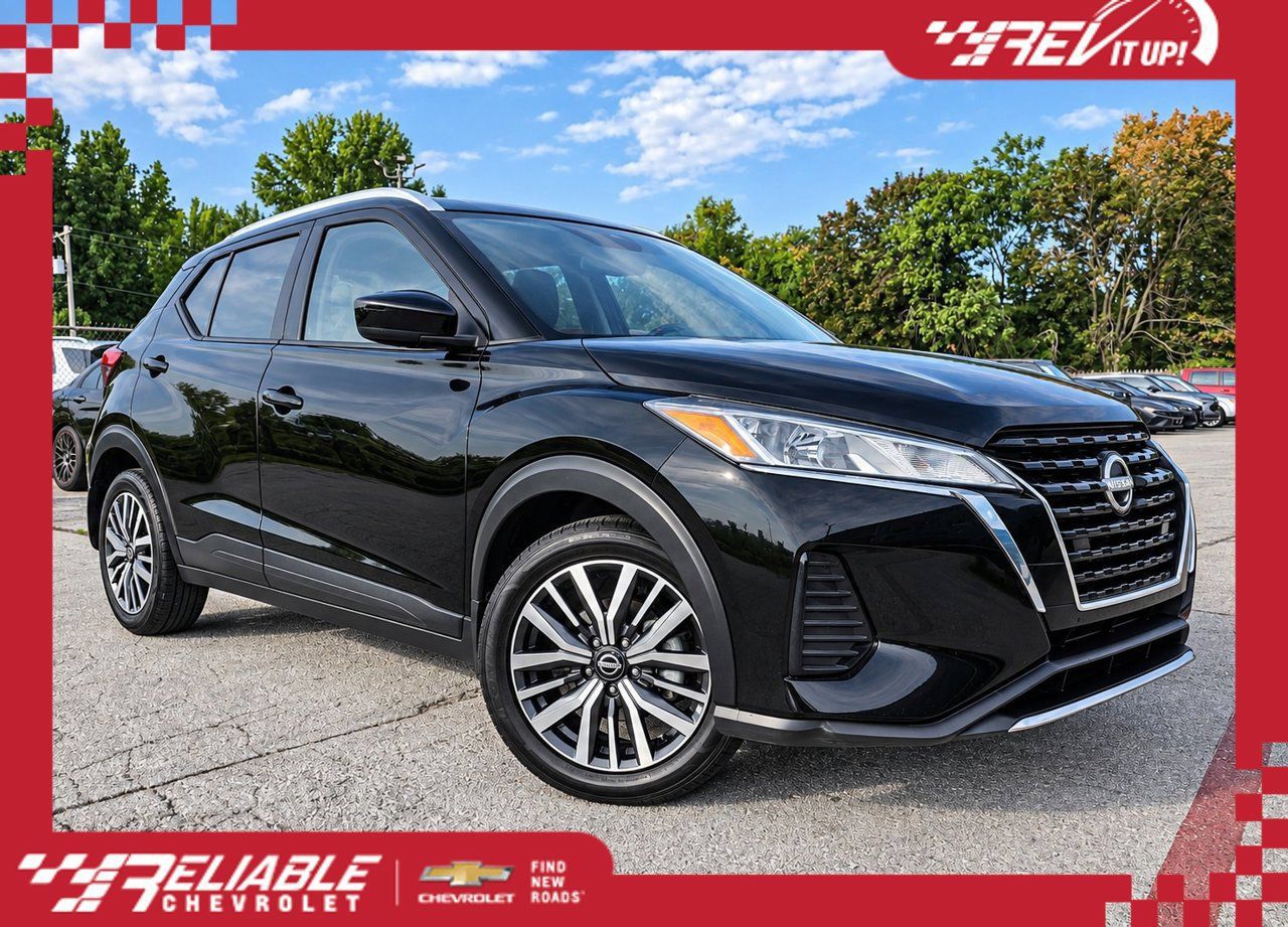 Used 2023 Nissan Kicks SV FWD image 1