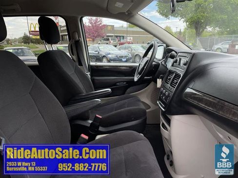 Used 2011 Dodge Grand Caravan Express FWD image 14