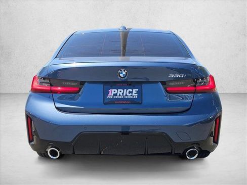 Used 2026 BMW 330i Sedan w/ M Sport Package RWD image 7