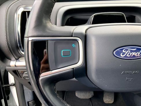 Used 2025 Ford Expedition Max Platinum AWD/4WD image 24