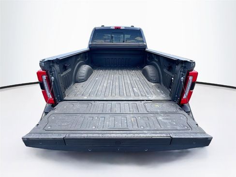 Used 2023 Ford F250 Platinum AWD/4WD image 21